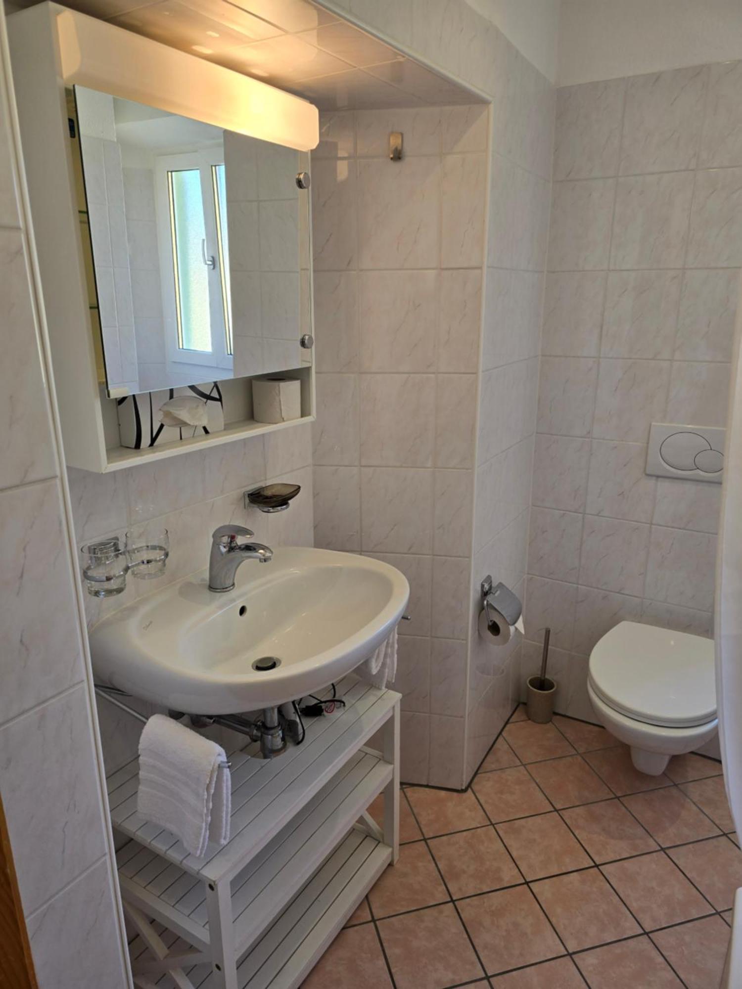 Depandance Garni Golf Appartement Ascona Buitenkant foto