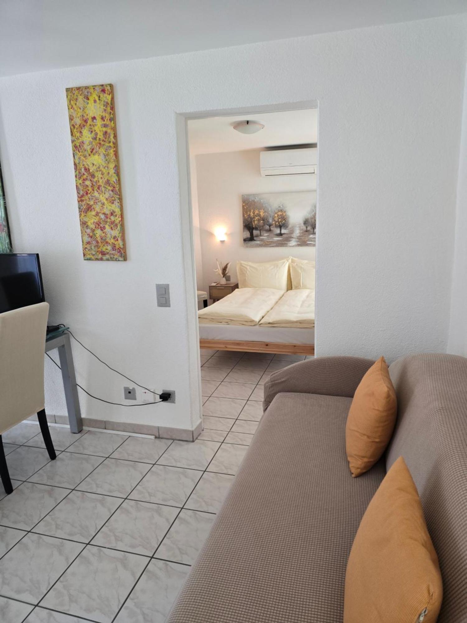 Depandance Garni Golf Appartement Ascona Buitenkant foto