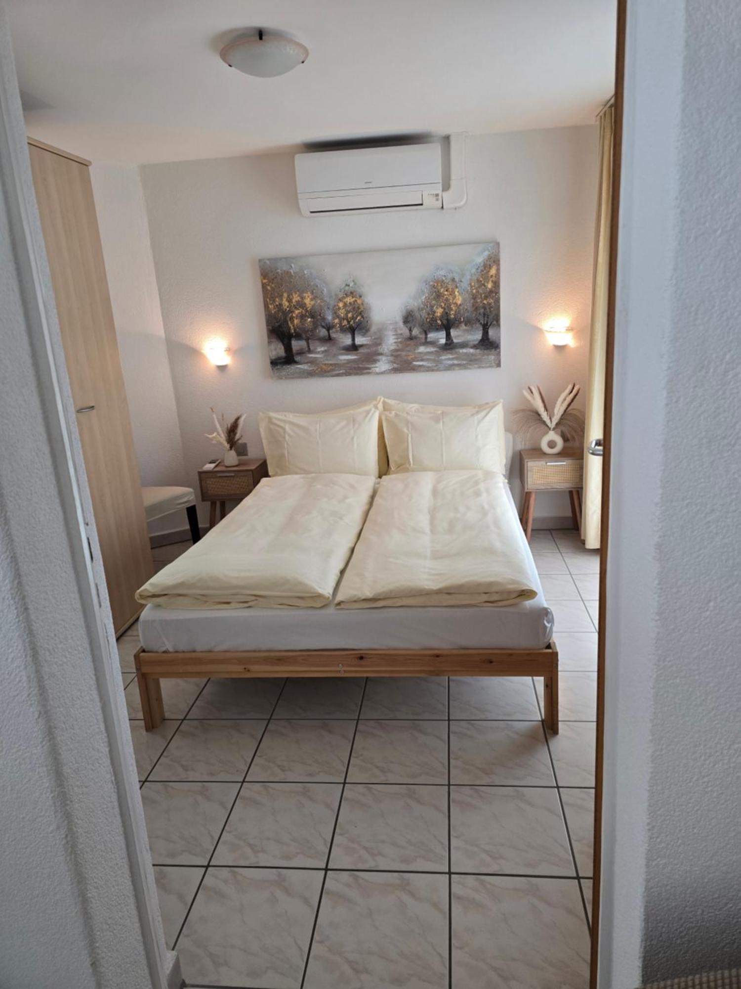 Depandance Garni Golf Appartement Ascona Buitenkant foto