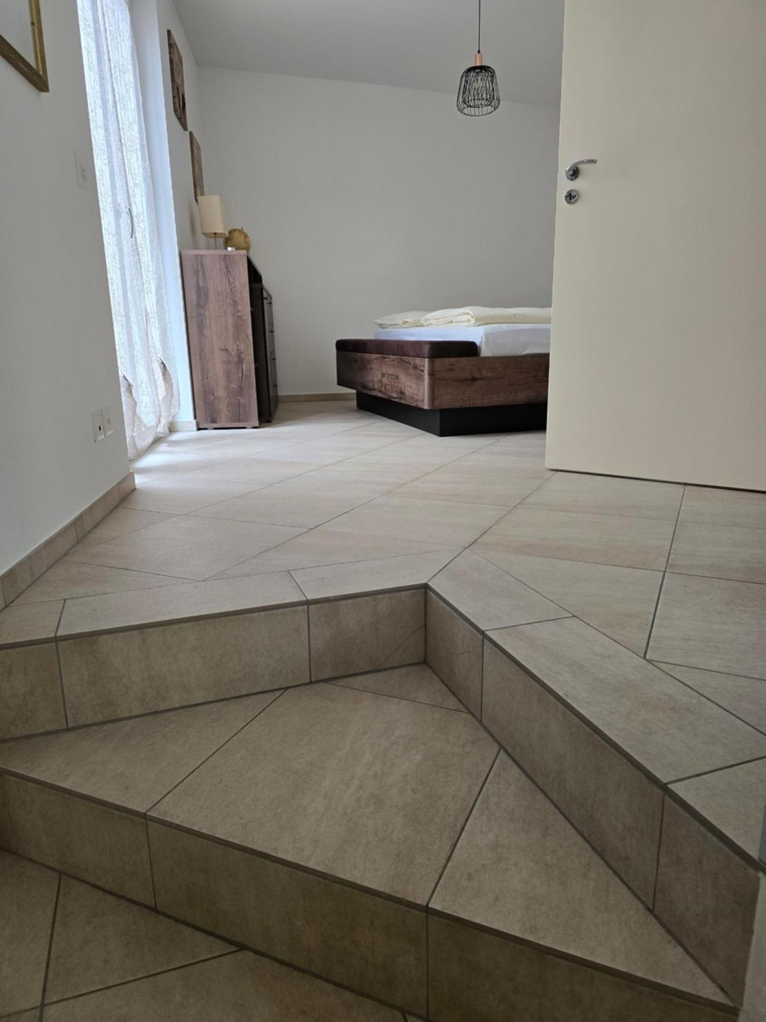 Depandance Garni Golf Appartement Ascona Buitenkant foto